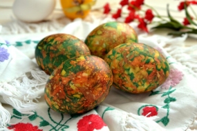 Мармурові яйця на Великдень