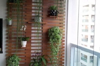 Вертикальний сад на балконі