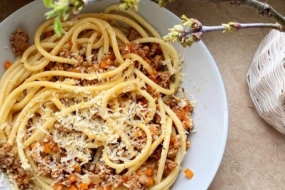 Паста болоньєзе — смачний рецепт спагеті